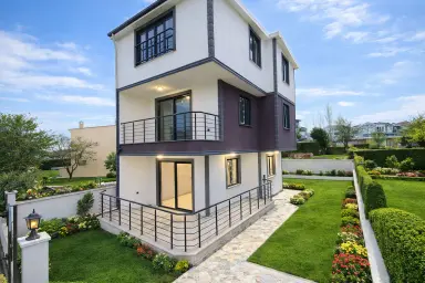 Tekirdağ Yeniçiftlik De Anayol Üzeri Büyük Ve Kullanışlı Villa Tekirdağ Yeniçiftlik De Anayol Üzeri Büyük Ve Kullanışlı Villa
