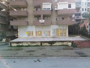 Emlakparktan Kızlarpınarında Çevreyolu Kenarı 400m2 Dükkan
