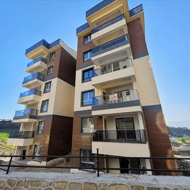 Turgutlu Ergenekon Mh. Yerden Isıtmalı 3+1 Sıfır Satılık