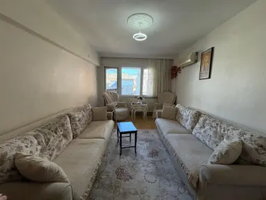 Kazımdirik Mahallesinde 3+1 Kapalı Mutfak Yenilenmiş Daire Kazımdirik Mahallesinde 3+1 Kapalı Mutfak Yenilenmiş Daire
