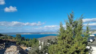 Emsallerinden Uygun Deniz Manzaralı Müstakil Villa Arsası