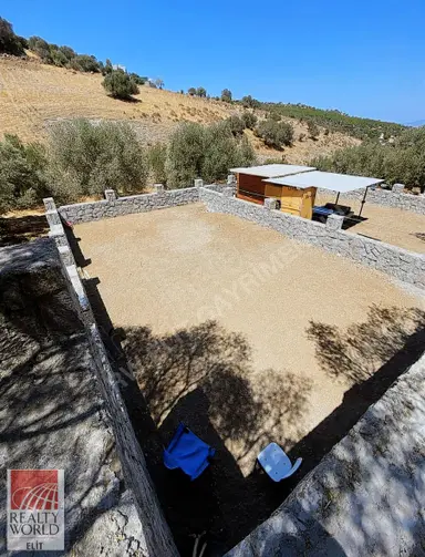 Yeni Foça Cumhuriyet Mahallesinde Doğa İçinde Yatırımlık Arsa