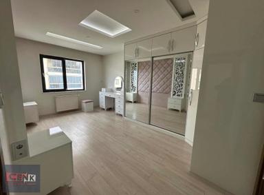 Gülistan Mahallesi Satılık 4+1 Daire