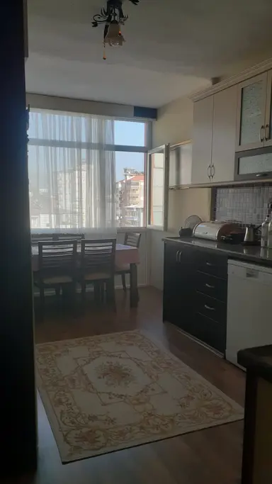 Anchor Gayrimenkul' Den Sağlık Mahallesinde Satılık 3+1 Daire.