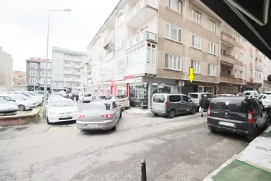 Çorlu Merkezde 15m² Kiralık Dükkan – Belediye Meydanına 200m