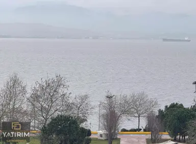 Cami Mahallesi Deniz Gören Asansörlü 4+1 200 M2 Çatı Dubleks Cami Mahallesi Deniz Gören Asansörlü 4+1 200 M2 Çatı Dubleks