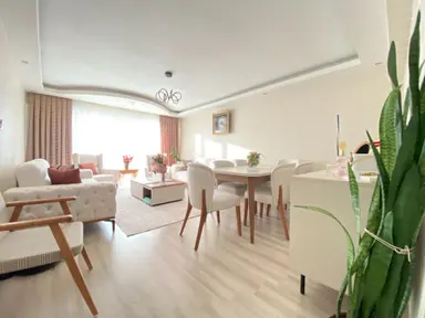 Gökçe Emlak'tan Sitede K.otoparklı 11.kat 3+1 Satılık Daire