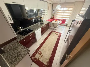 Pursaklar Mehmet Zengin Emlak'tan Otoparklı Çift Banyolu 1.kat 3+1 Lüks Sitede Daire