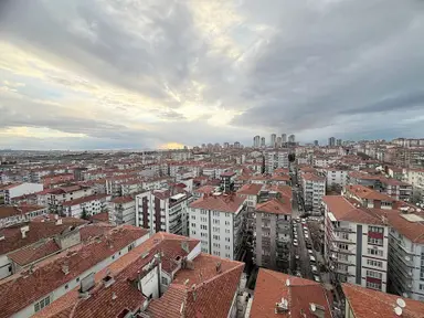 Demetlale Mah Metronun Yanı Başında Ful Yapılı Manzaralı İskanlı
