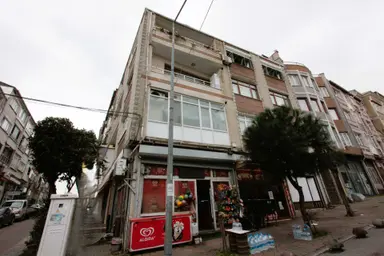 Eyüpsultan Yeni Mahalle'de Depolu Satılık 45 M² Dükkan