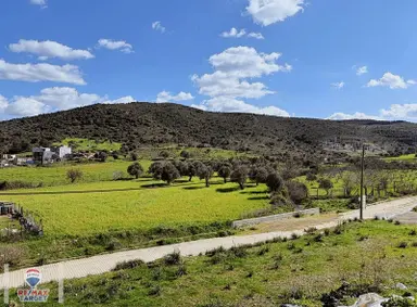 Güzelbahçe Çamlı Etrafı Villa Siteleri İle Çevrili Arazi