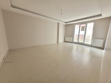 Üç Kardeşler'den İsmetpaşa Mh De 3+1 Asansörlü 135m Lüx Masrafsız Daire