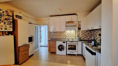 İmir Emlak Ofisinden Yunus Emre Mah 1.kat Yapılı Daire