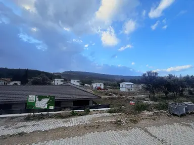 Güzelbahçe Çamlı Mahallesi Satılık 300 M2 Arsa