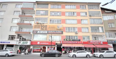 Muhsin Çelebi Mahallesinde Zafer Okulu Yanı Kiralık 3+1 Daire