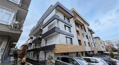 Satılık.. Hoşdere Cad. Üzeri 2+1 Köşe Boş. Satılık.. Hoşdere Cad. Üzeri 2+1 Köşe Boş.
