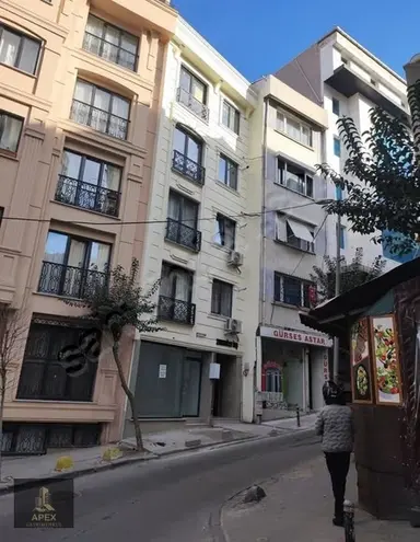 Nişantaşı Rumelivali Konağı Aksında 90 M² Ticari Kullanım Nişantaşı Rumelivali Konağı Aksında 90 M² Ticari Kullanım