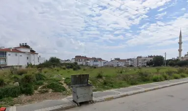 Manavgat Sarılarda 1,5 Dönüm Merkezi Konumda Kiralık Arsa