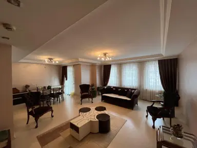 İki Nisan Caddesinde Satılık Site İçi Tripleks Villa İki Nisan Caddesinde Satılık Site İçi Tripleks Villa