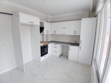 Akçay Emlak'tan Akşehir Gazi Mahallesinde Garajlı Sıfır Satılık 3+1 Daire