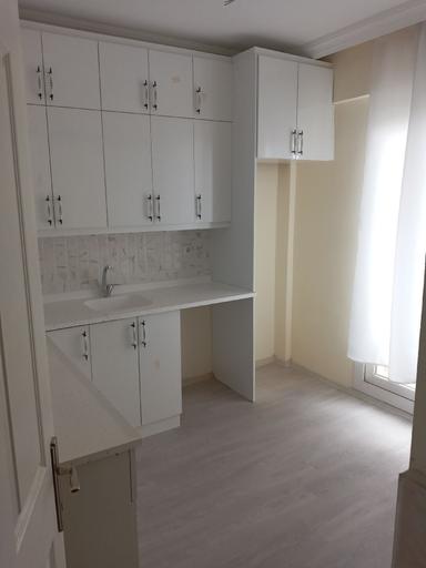 Aysu Konut Emlaktan Kiralık 2+1 Doğalgazlı Asansörlü Otoparklı Manisa Akhisar Reşatbey