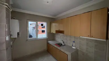 Belediye Ve Hastane Ortasında Cadde Üzeri Daire Belediye Ve Hastane Ortasında Cadde Üzeri Daire