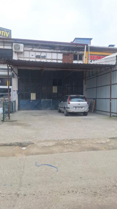 Tekkeköy 19 Mayıs Sanayide Satılık Dukkan