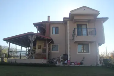 Stop’tan Ortaca Cumhuriyet *müstakil Dubleks* 4+1 Villa