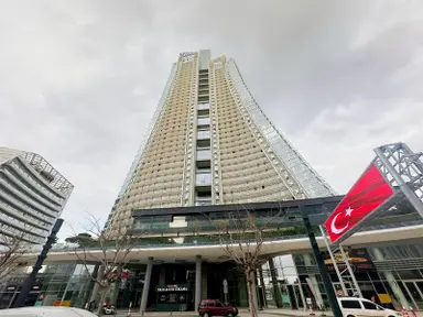 Sarphan Finanspark' Ta Finans Merkezine Komşu 1+0 Kiralık Ofis