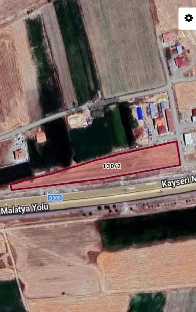 Karatayda Malatya Yoluna Cepheli 8129 M2 Tarla