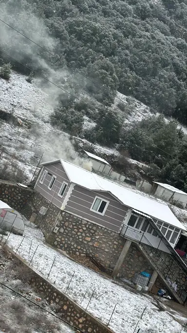 Sahibinden 1030 M2 Bahçe Üzerinde Ev,sera Ve Büyük Kümes! Kurulu Düzen!