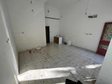 Mülk Emlak Ofisinden Pazar Yakını 30 M2 Kiralık Kepenkli Dükkan