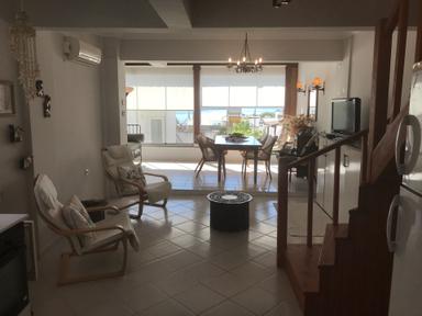Denize Sıfır Sitede, Deniz Manzaralı Müstakil Eşyalı Dubleks Villa