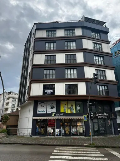 Hacı Halil Atatürk Cd. Konut / İş Yeri İçin Uygun 2+1 Kiralık