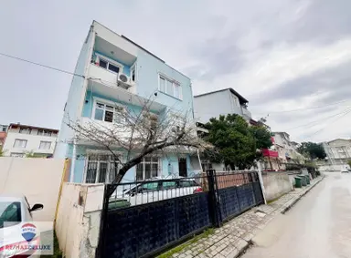 Körfez Çamlıtepe Merkezi Konum Geniş 2+1 Ara Kat Daire