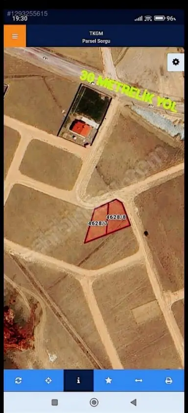 Elmalıkta Göl Manzaralı Villalık Parseller