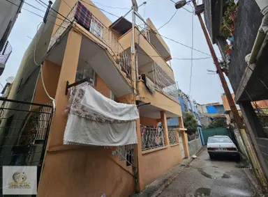 Şakirpaşa Mh Karakolun Karşı Tarafında 140 Mt Kullanım Alanı Var