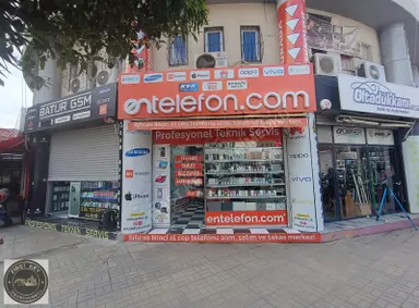 Kemeraltı'nda, 16 M², İşlek Yolda Satılık Dükkan