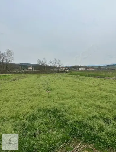 Köy Merkezine 600 Metre Yola Cepheli 1248 M² Tarla