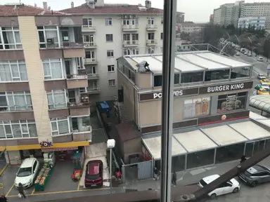 Beşevlerde 3+1 4.kat Manzaralı Metro Yanında