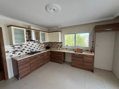 Kent Gayrimenkul'den Hürriyet Mahallesi'nde Kiralık 4+1 Daire Kent Gayrimenkul'den Hürriyet Mahallesi'nde Kiralık 4+1 Daire
