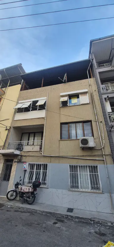 Bornova Pınarbaşında 2+1 Satılık Bornova Pınarbaşında 2+1 Satılık