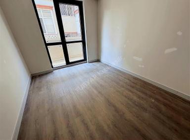 Fakültelere Ve Toplu Taşımaya Yakın Sıfır 1+1 Daire