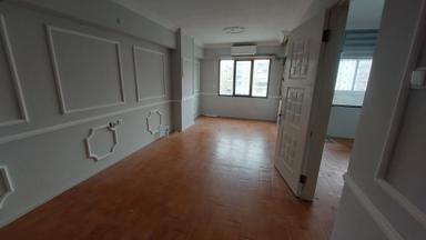 Bornova Vergi Dairesi Arkasında 1+1 Kiralık Ofis