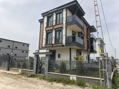 Saka Gayrimenkul Güvencesi İle. Sıfır 4+1 Müstakil Villa Tadında Saka Gayrimenkul Güvencesi İle. Sıfır 4+1 Müstakil Villa Tadında