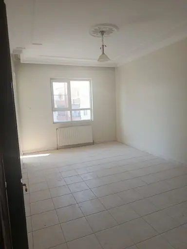 Değer Emlak'tan 13 Mart Mahallesinde 3+1 Daire Satılıktır