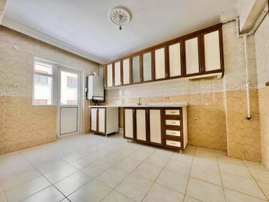 Beyoğlu'ndan Merkezi Lokasyonda 1.kat Masrafsız 3+1 Beyoğlu'ndan Merkezi Lokasyonda 1.kat Masrafsız 3+1