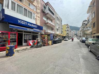 Balçova Avm’lerin Karşısında | İşlek Lokasyonda | Yatırımlık 55 M² Satılık Dükkan