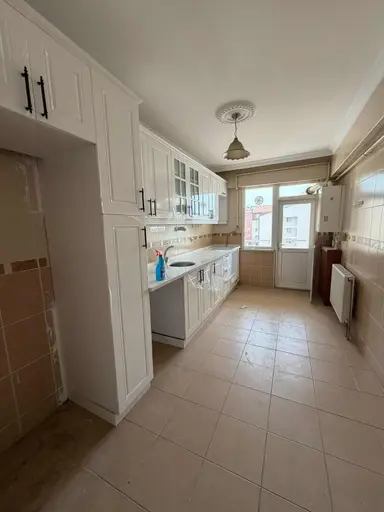 Reşadiye Mah Eski Pazartesi Pazarı Civarı 3+1 Otoparklı