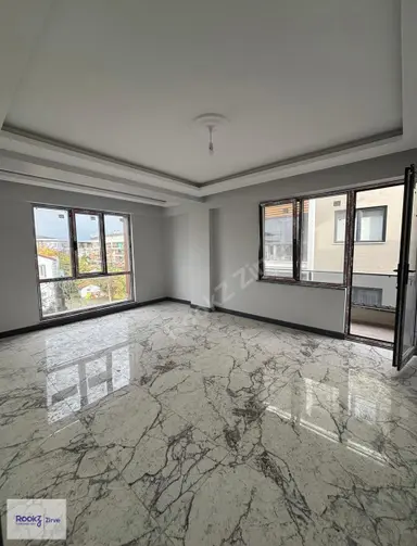 Yalova Çiftlikköy'de Ara Kat, Geniş, Ebeveyn Banyolu 2+1 Daire Yalova Çiftlikköy'de Ara Kat, Geniş, Ebeveyn Banyolu 2+1 Daire